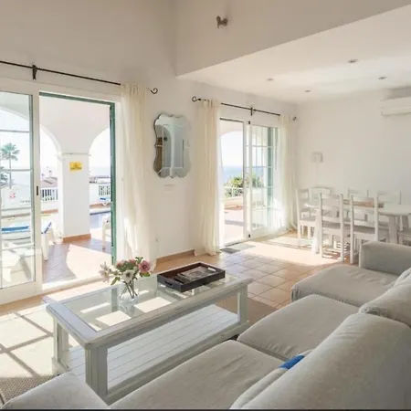 Βίλα Ursula Santo Tomás