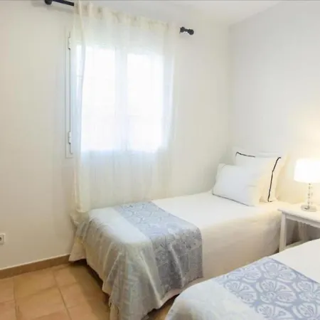 Ursula * Santo Tomás