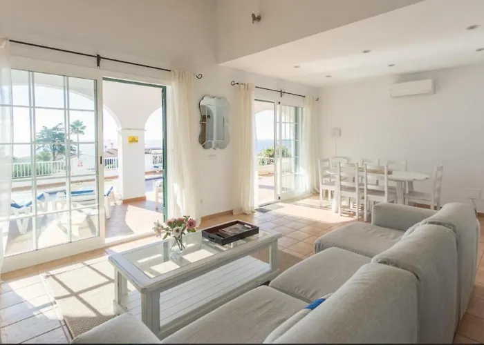 Villa úrsula Santo Tomás