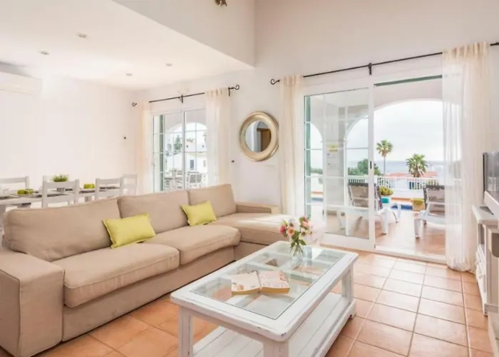 Villa úrsula Santo Tomás